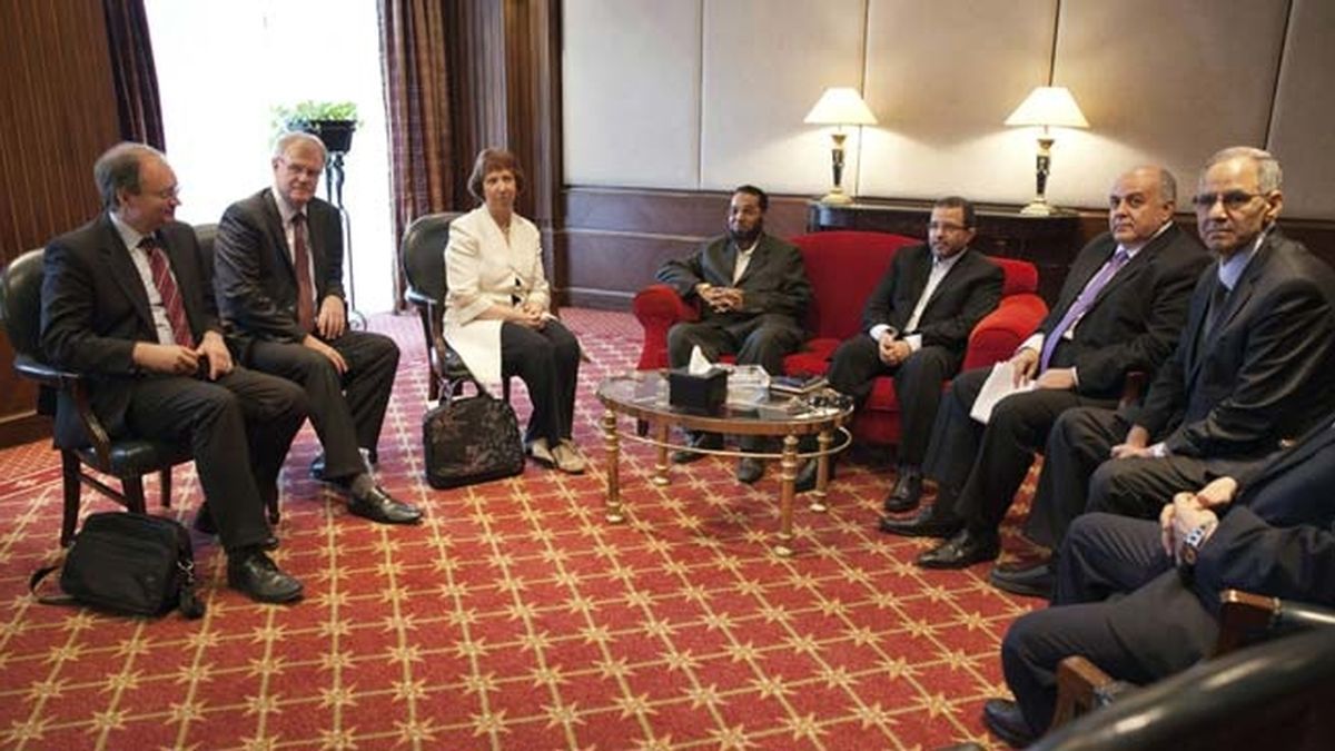 Ashton se reúne durante dos horas con Morsi para hablar de la situación en Egipto