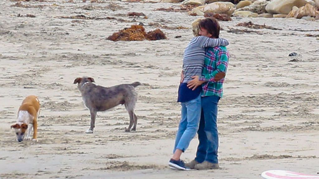 Sean Penn y Charlize Theron: amor, familia, la orilla del mar... ¿se puede pedir más?