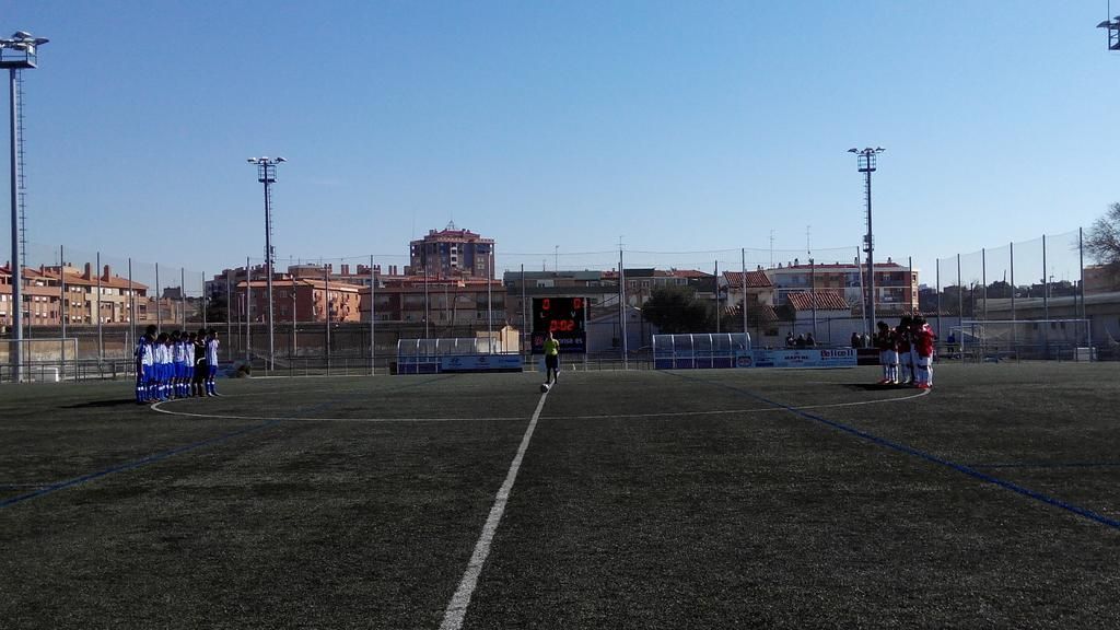Del pésame, al homenaje: el fútbol español enmudece en recuerdo de Óscar Lou