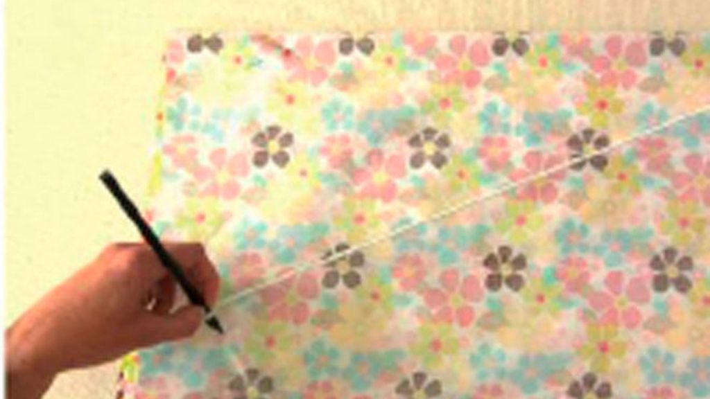 Tricotosas 37: Vestido de volante para niña