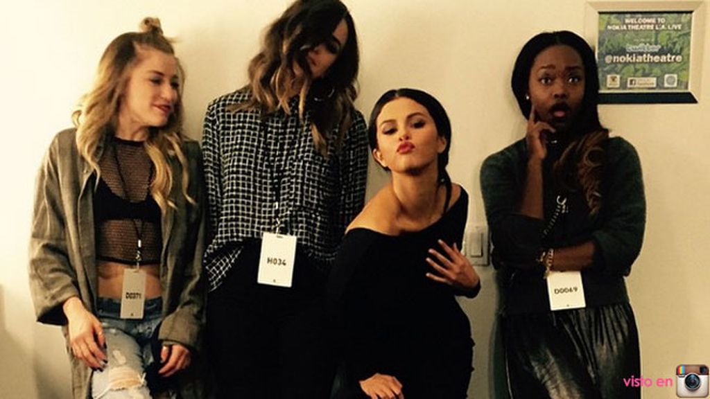 Selena Gomez da las gracias: "Por tener tanta gente que puedo amar a mi lado", escribe