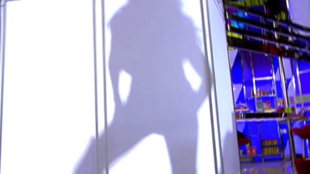 Ana Obregón se desnuda todo en el Deluxe