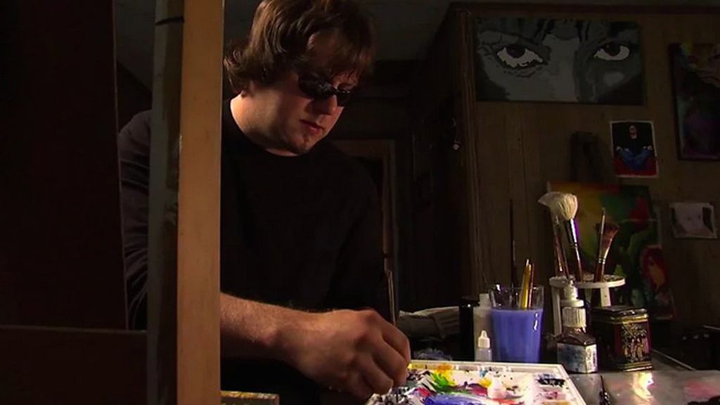 Un artista ciego se vale del tacto para pintar cuadros increíbles