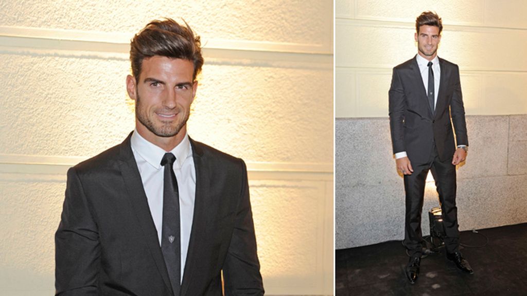 Aitor Ocio, de traje de chaqueta