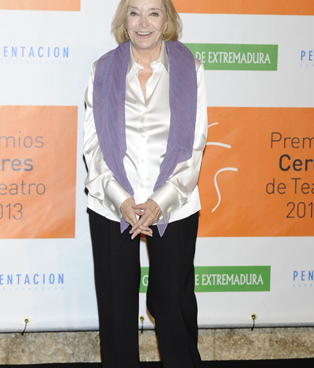 Adriana Ugarte, Ana Milán y otros looks romanos de los Premios Ceres de Teatro