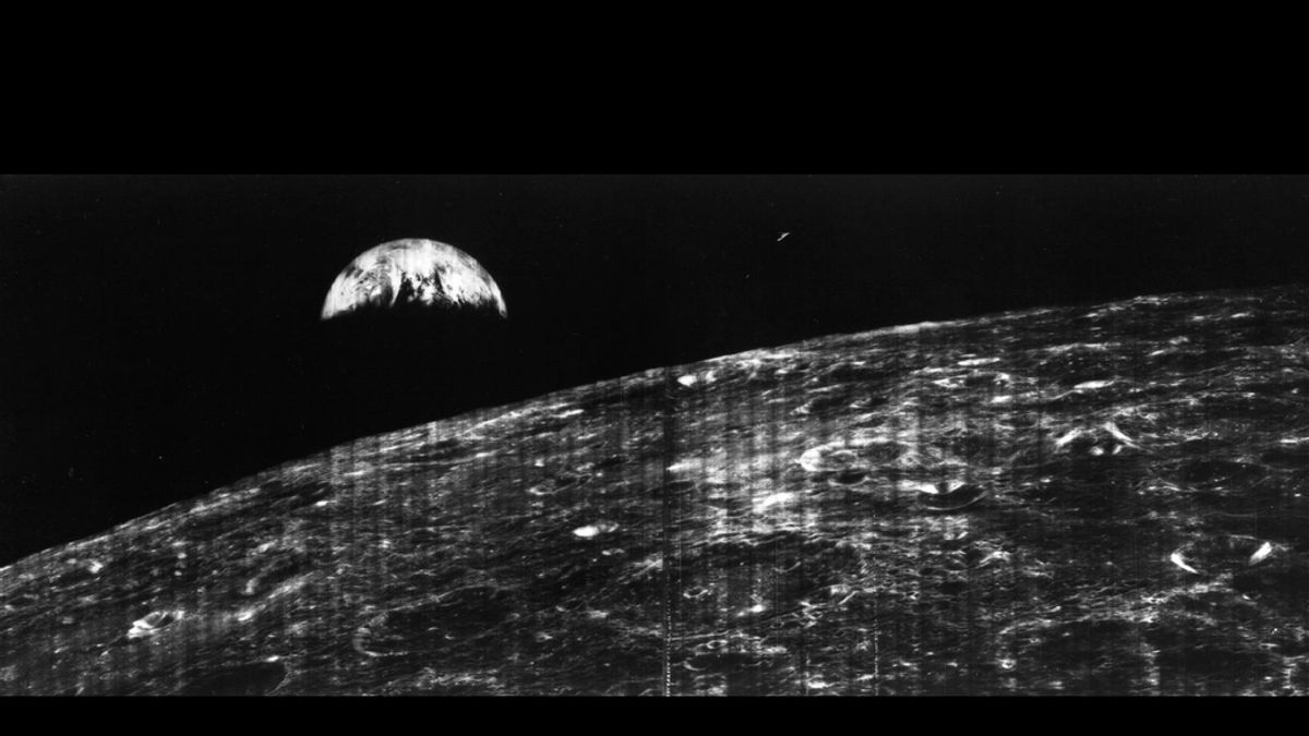 Primera imagen de la Tierra tomada desde la Luna