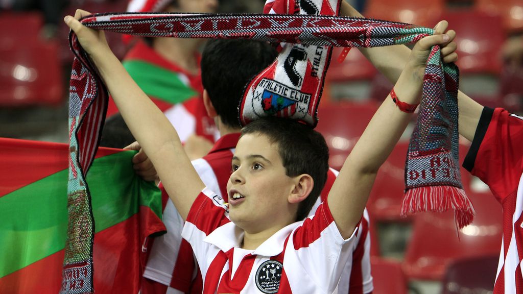 Ambientazo en el Estadio Nacional de Bucarest