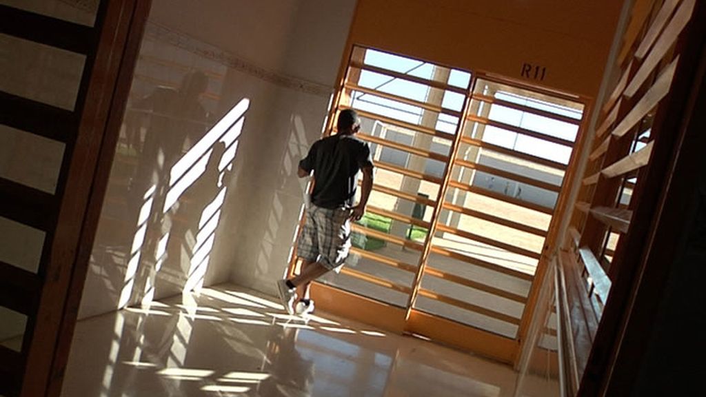 Un preso a punto de hacer el ingreso