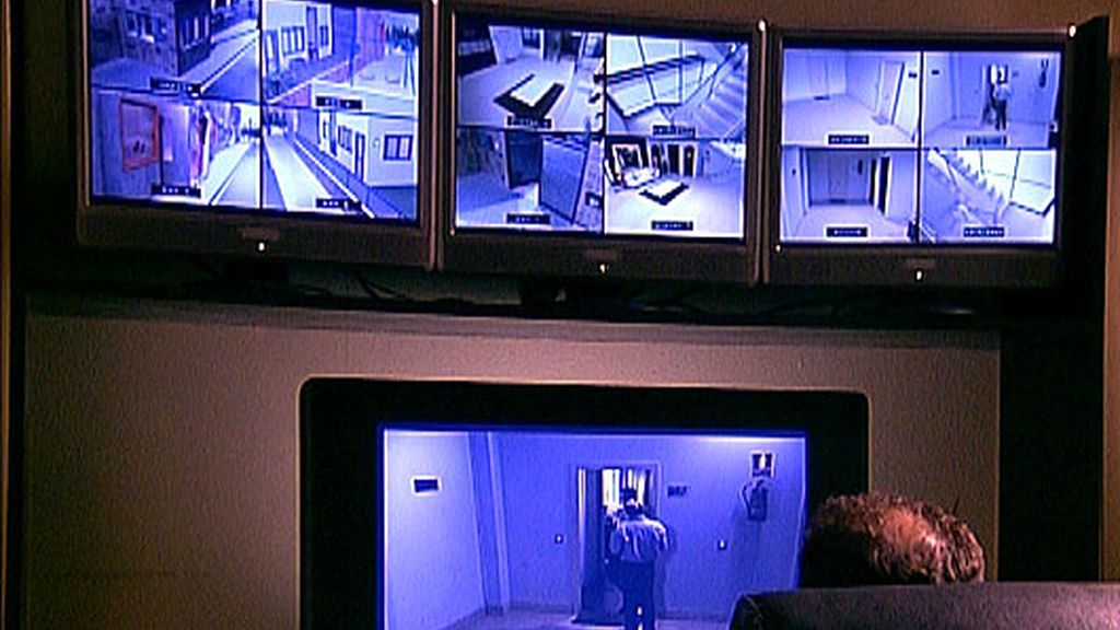 Cap. 15, T.2: 'Un robo, un bolso y una cooperativa del cannabis'