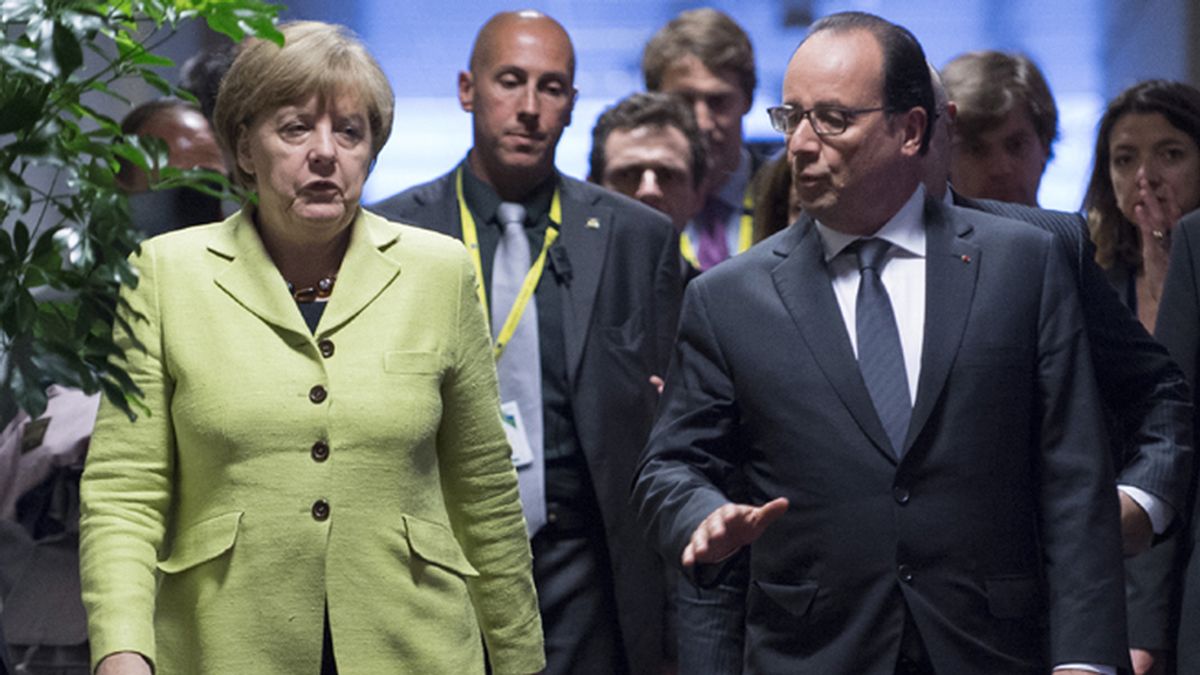 Merkel y Hollande se reunirán mañana en París para discutir los resultados del referéndum de Grecia