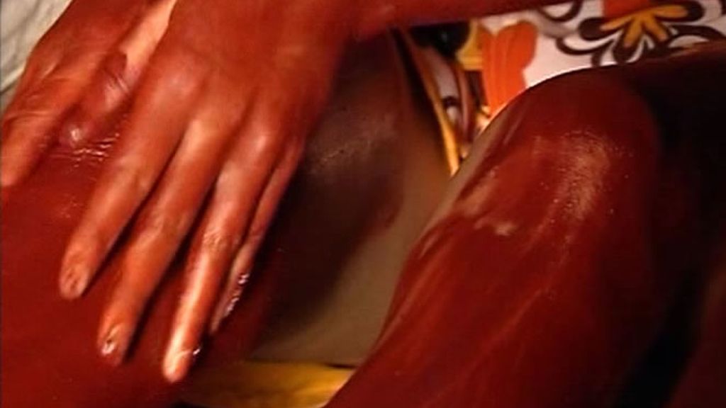 A las Carrión Roldán les toca untarse por primera vez el ocre sagrado para cumplir su castigo tras haberse lavado a escondidas