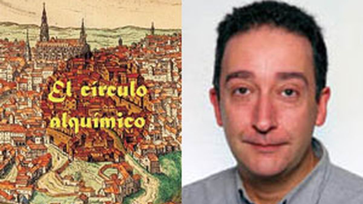 El escritor Paco Gómez Escribano y su primera novela