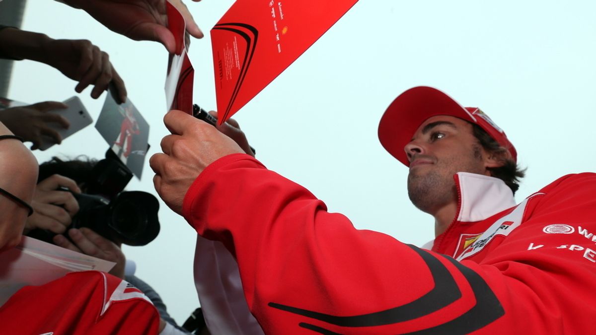 Alonso empieza ilusionando a su nuevo jefe en el GP de China