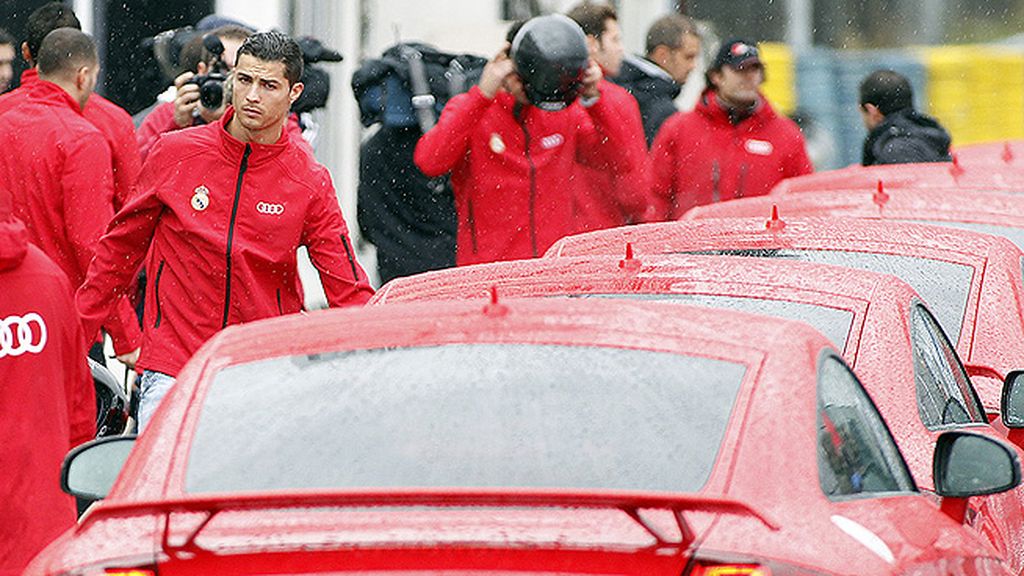 La plantilla del Real Madrid ha recibido sus nuevos Audi