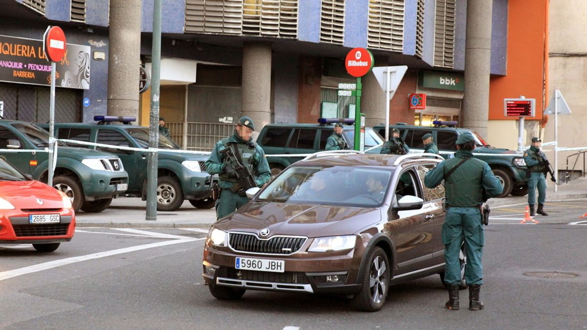 Operación contra el colectivo de abogados de ETA en País vasco, Navarra y Madrid