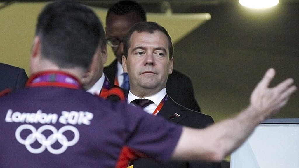 Medvedev, primer ministro ruso, asistió a la ceremonia de apertura