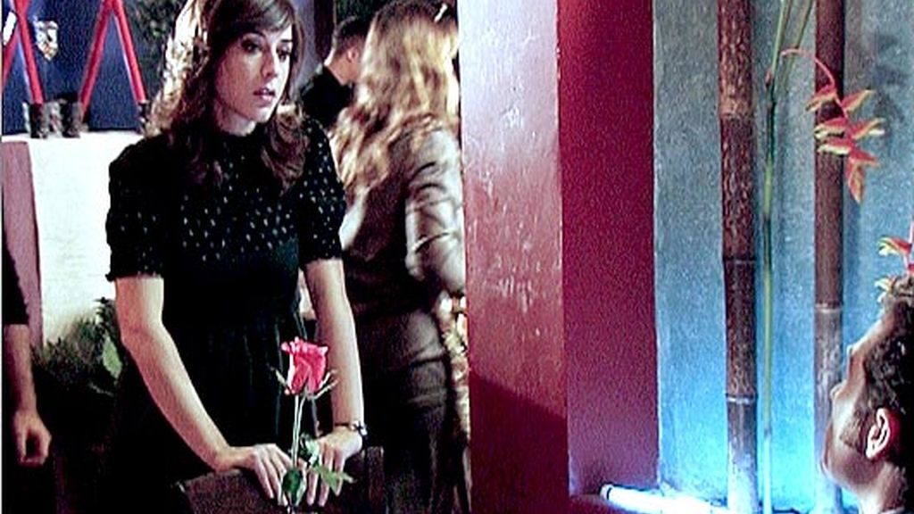 Capítulo 5, Temporada 2: 'Mirar al Este'