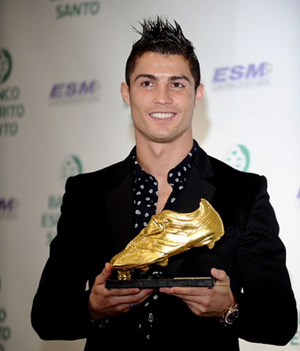 El anillaco de Irina Shayk en la entrega de la Bota de Oro a Cristiano Ronaldo