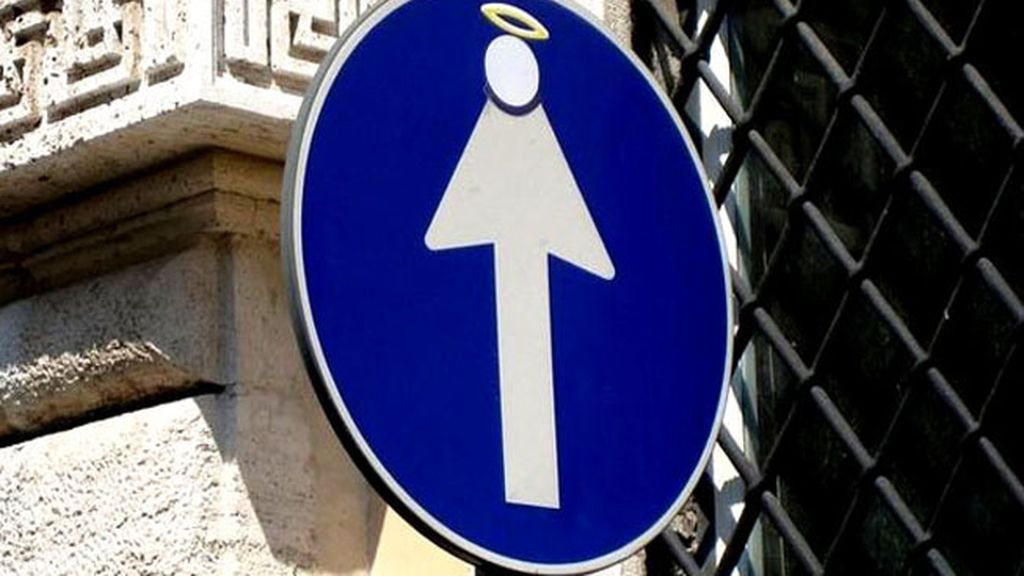 Clet Abraham utiliza la calle con un poderoso sentido estético