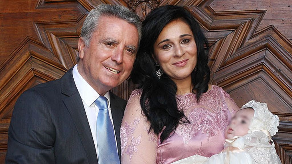 El pequeño José llevaba el faldón de acristianar que llevó su padre