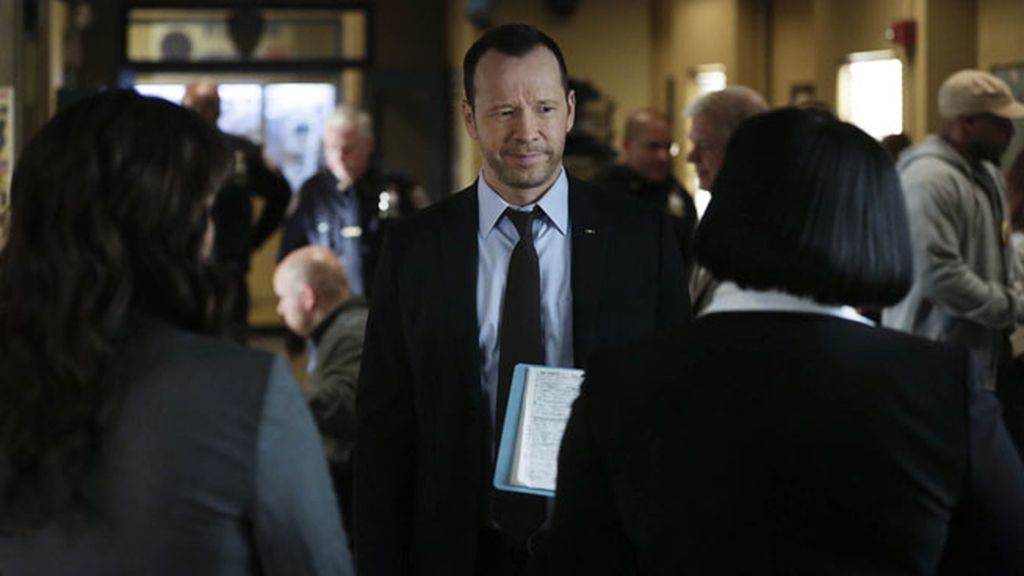 Controversias, ostracismo policial y...¡besos! en esta temporada