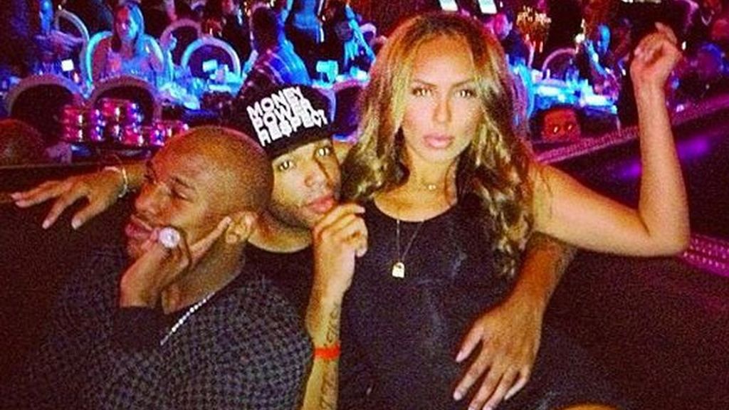 Floyd Mayweather con el rapero, Earl Haydes y su novia