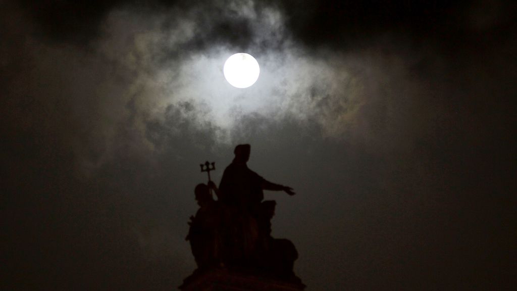 La 'superluna' se come la Tierra