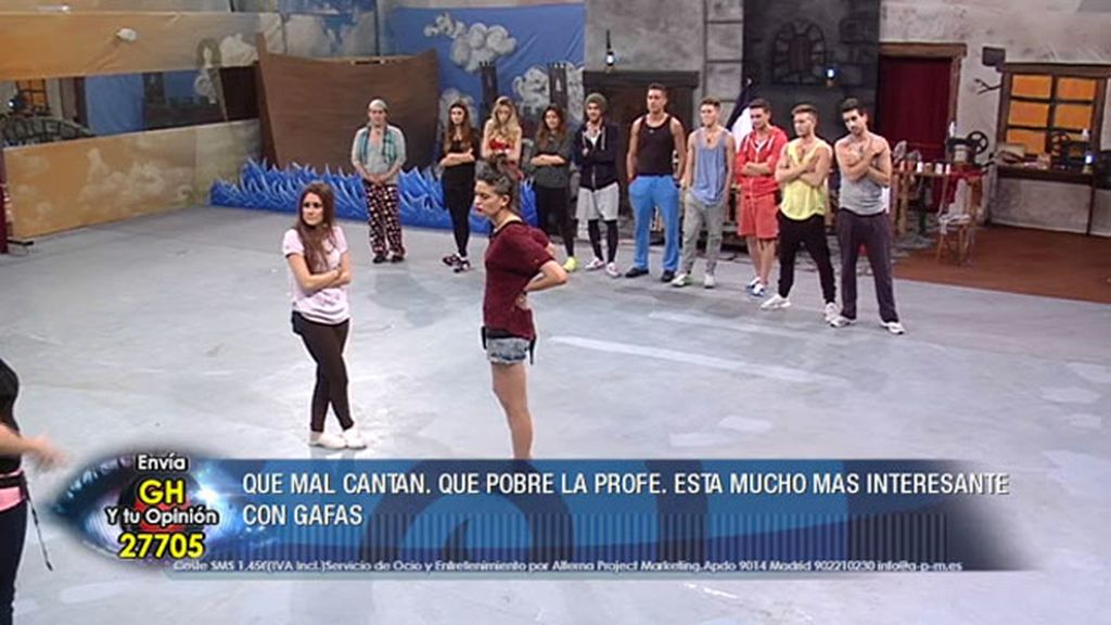 Los concursantes disimulan saber el secreto de Yessica y Anabel