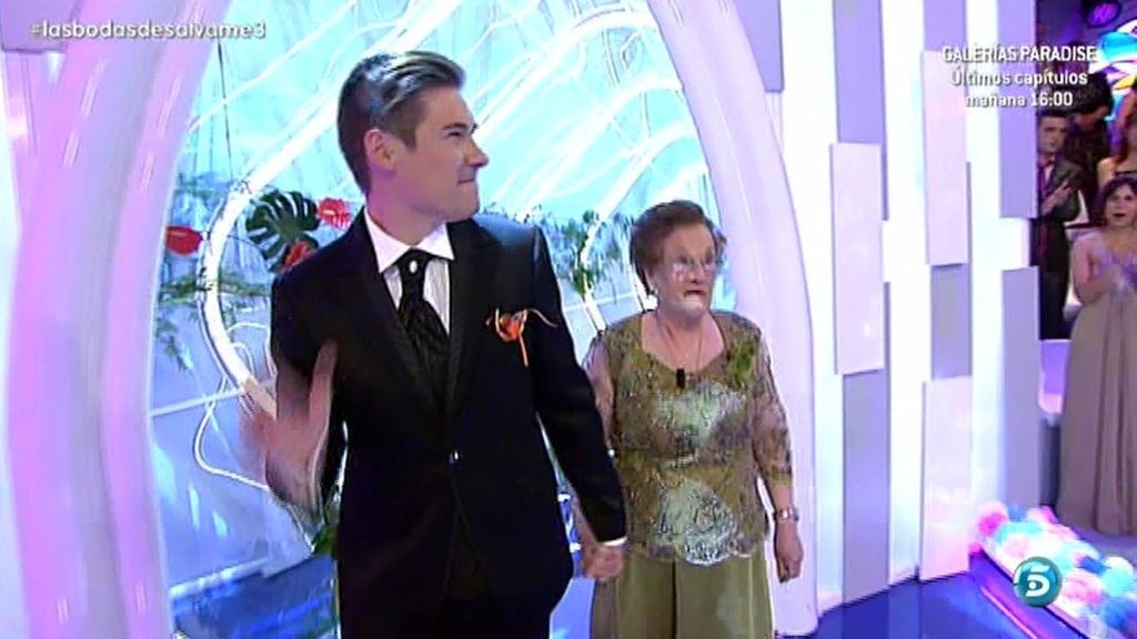 Poniendo en pie a todos los invitados