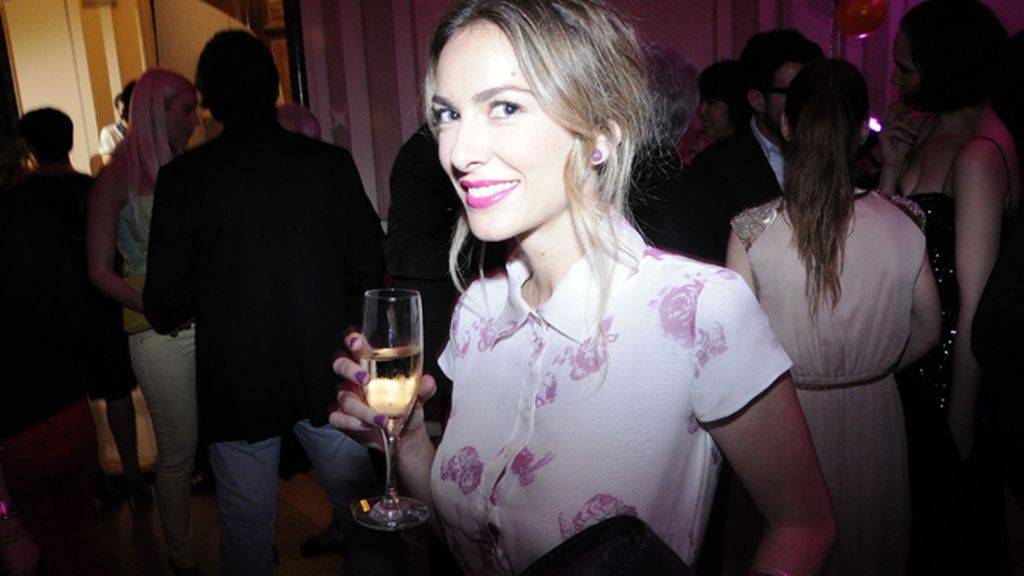 Blanca Suárez y Kira Miró, animado corrillo en la fiesta de Harper´s Baazar