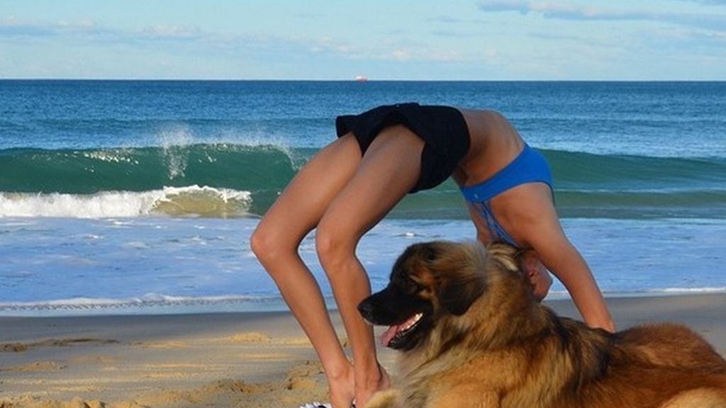 Conoce las posturas de yoga más famosas de Internet