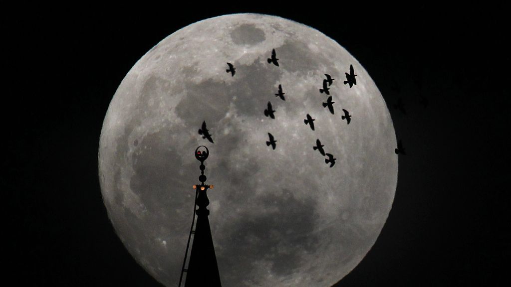 La 'superluna' se come la Tierra