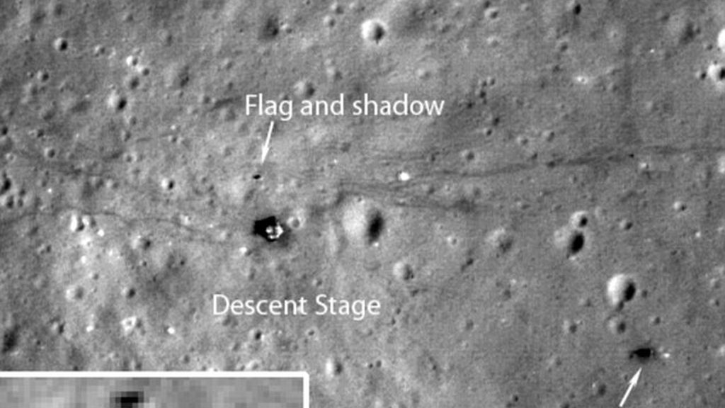 Las sombras revelan la presencia de al menos cinco de las seis banderas dejadas en la Luna por los astronautas hace 40 años.