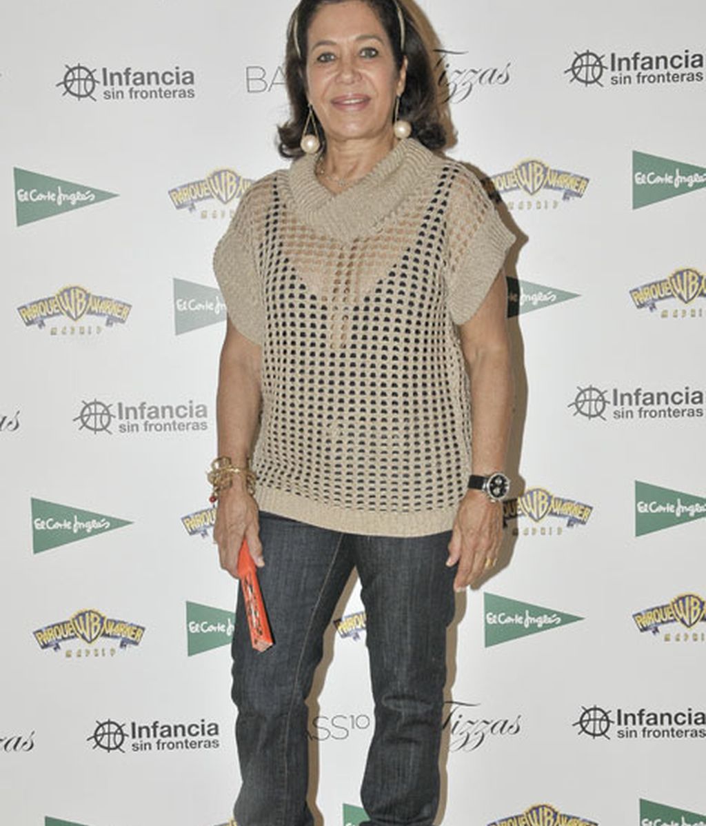 Elena Tablada madre llevó un look muy juvenil