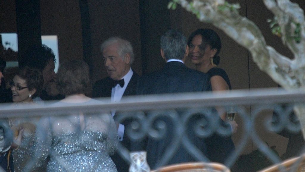 George Clooney y Amal Alamuddin junto a los invitados el día de su boda