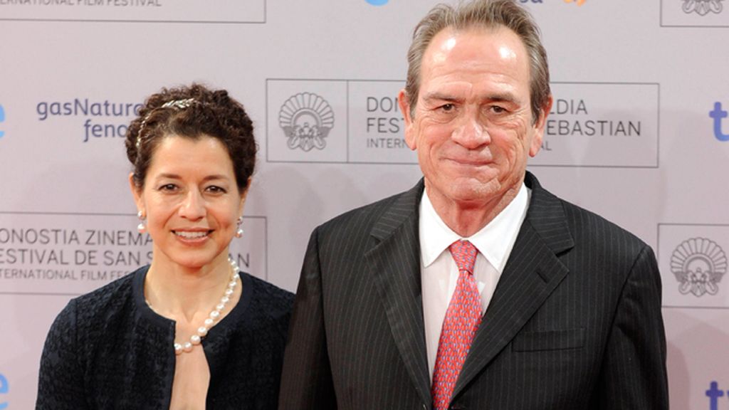 Tommy Lee Jones y su esposa Dawn Laurel