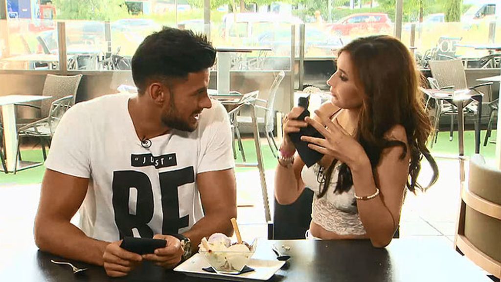 Aleksandra, a Rubén: "Te veo como mi novio"