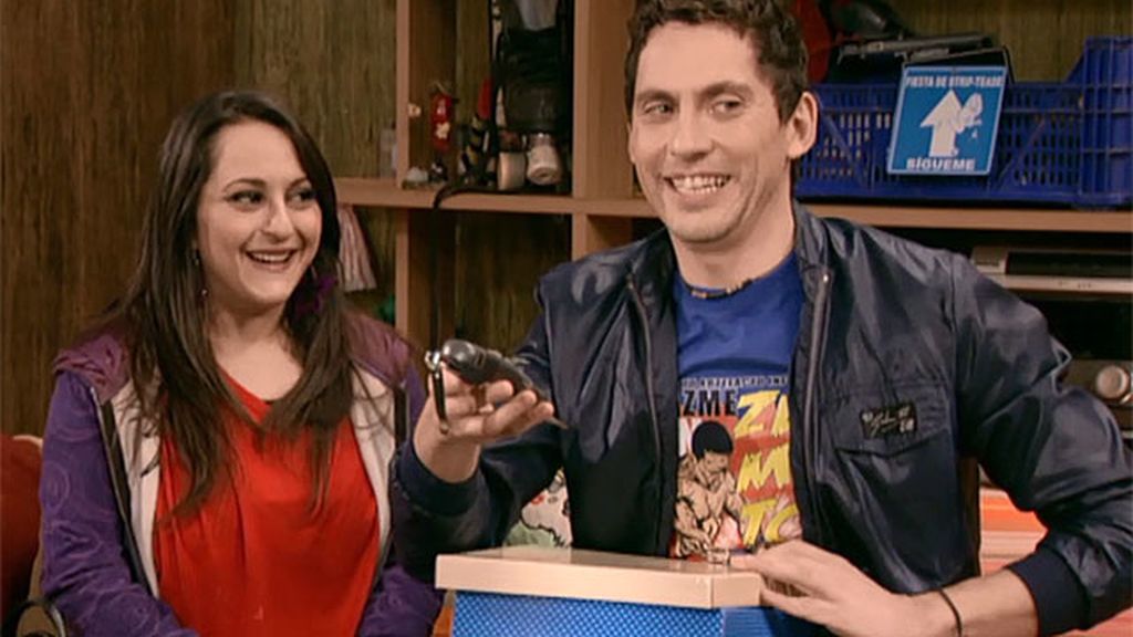 Luisma, Macu y Barajas crean las pulseras de la felicidad