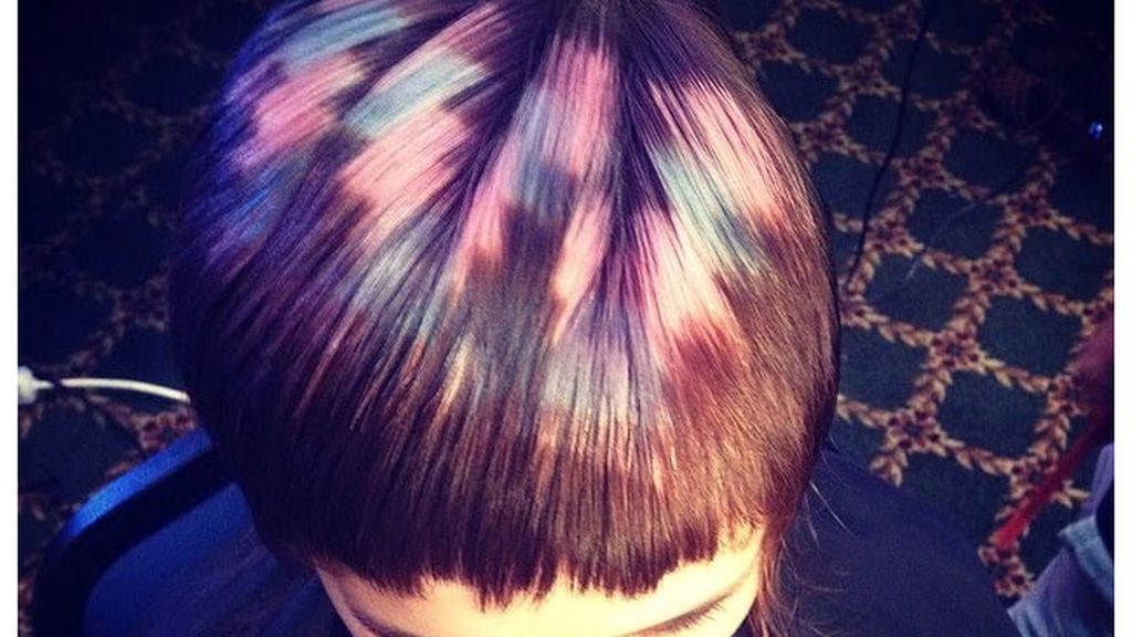 Del ordenador, a tu cabeza: La nueva tendencia de 'pixelarse' el pelo