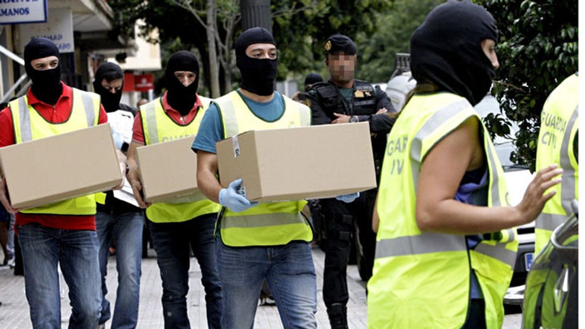 La Guardia Civil detiene en Valencia a una joven que captaba adeptos para el EI