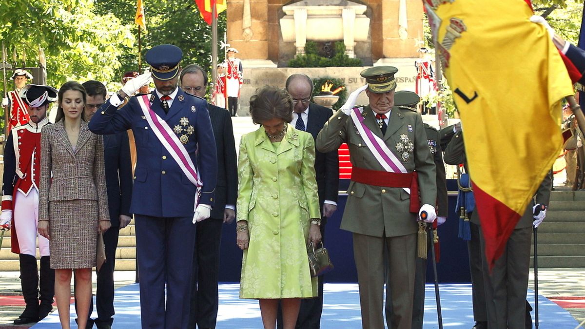 Los Reyes, acompañados por los Príncipes de Asturias, presiden el acto por el Día de las Fuerzas Armadas