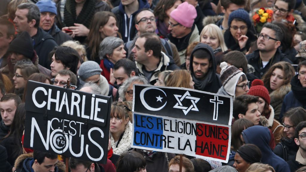 Histórica marcha por la paz en la capital francesa