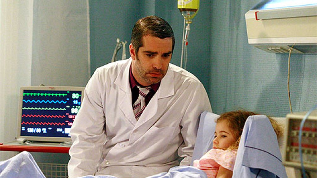 Cap. 9,T.2: 'Swingers, una boda exprés y una niña huerfanita'