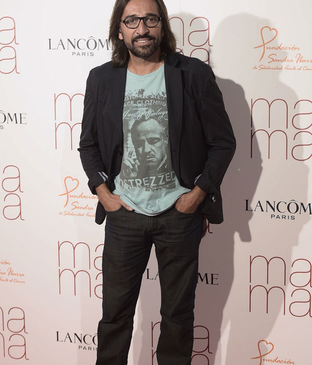 Antonio Carmona, con un look informal