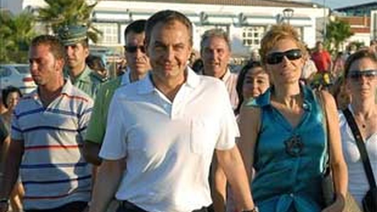 El presidente José Luis Rodríguez Zapatero suele pasar sus vacaciones en el Coto de Doñana. En algunas ocasiones, importantes sucesos le han llevado a interrumpirlas. Foto: EFE