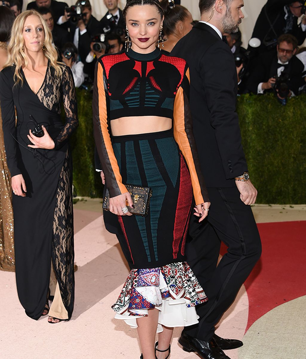 Miranda Kerr con vestido de Louis Vuitton