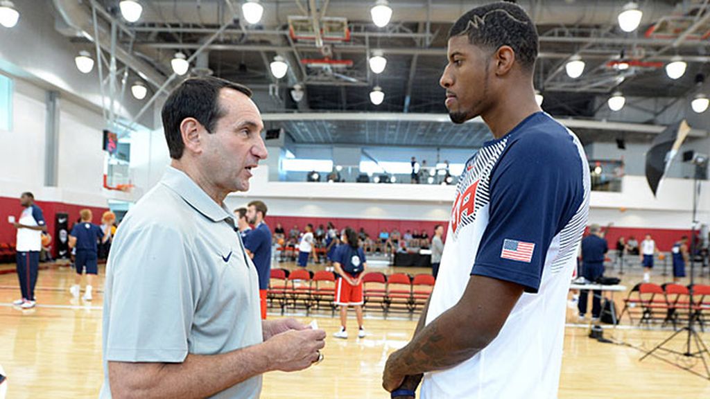 Mike Krzyzewski y Paul George
