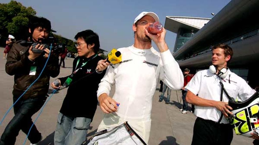 Button queda quinto en la sesión de entrenamiento