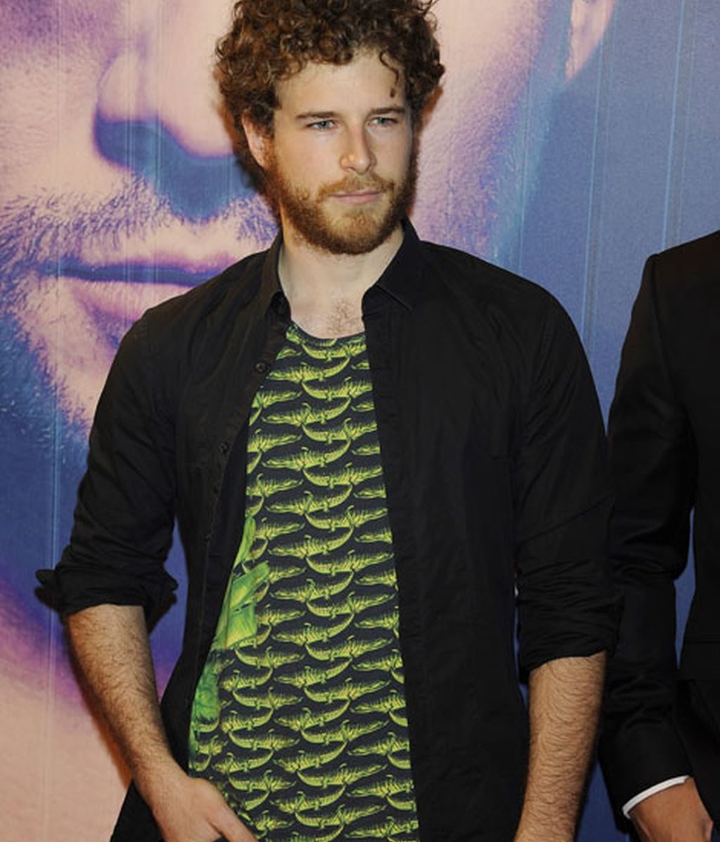 Álvaro Cervantes, el actor de 'Hermanos', fue otro de los asistentes