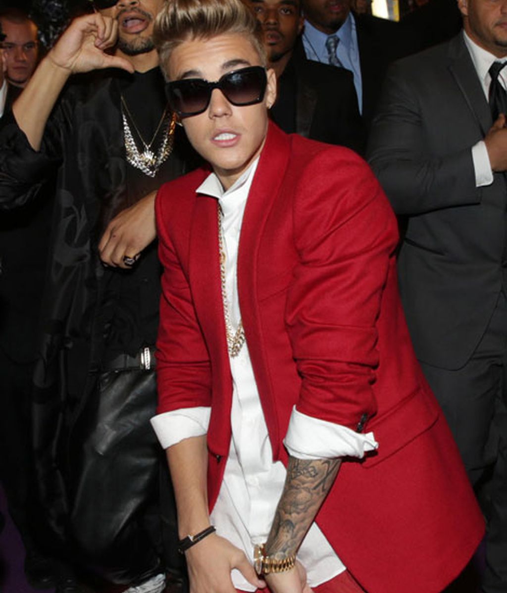 De rojo y oro en la premiere internacional de 'Justin Bieber's Believe'